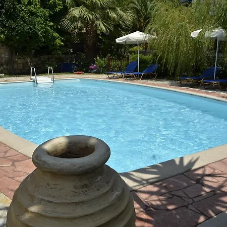 Apartment Christoforos *