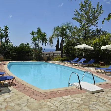 Apartment Christoforos *